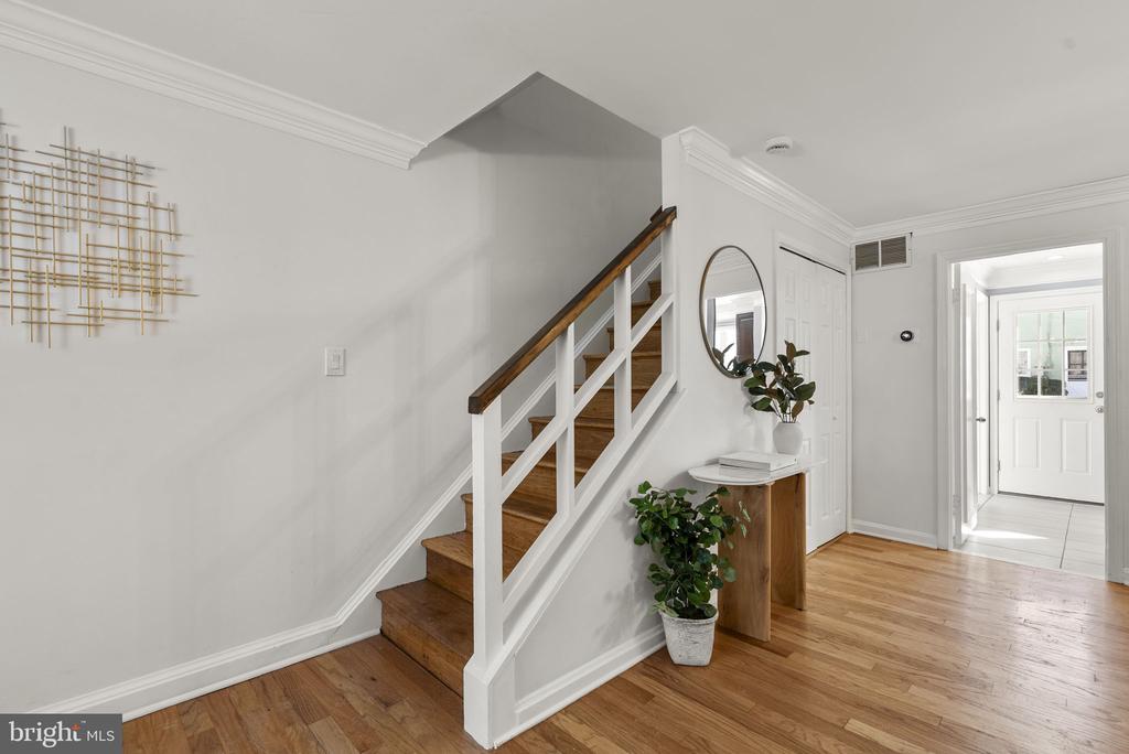 9886 HOLLOW GLEN PLACE Unit: 2538A