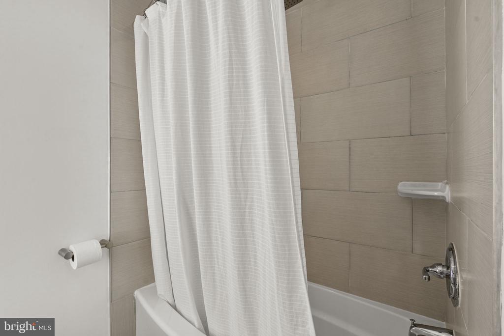 9886 HOLLOW GLEN PLACE Unit: 2538A
