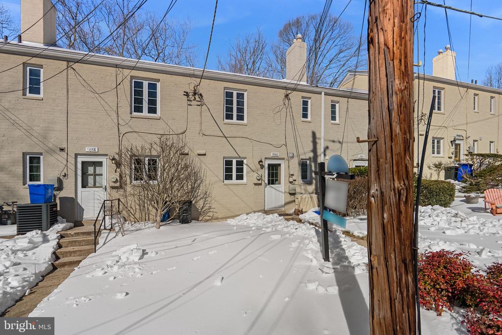 9886 HOLLOW GLEN PLACE Unit: 2538A