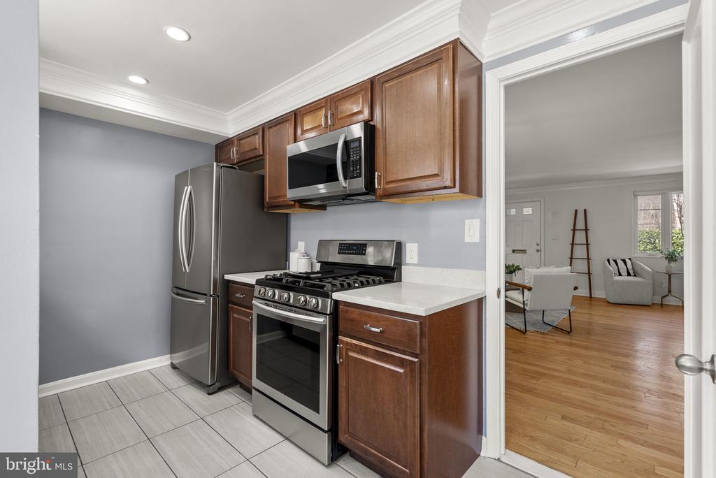 9886 HOLLOW GLEN PLACE Unit: 2538A