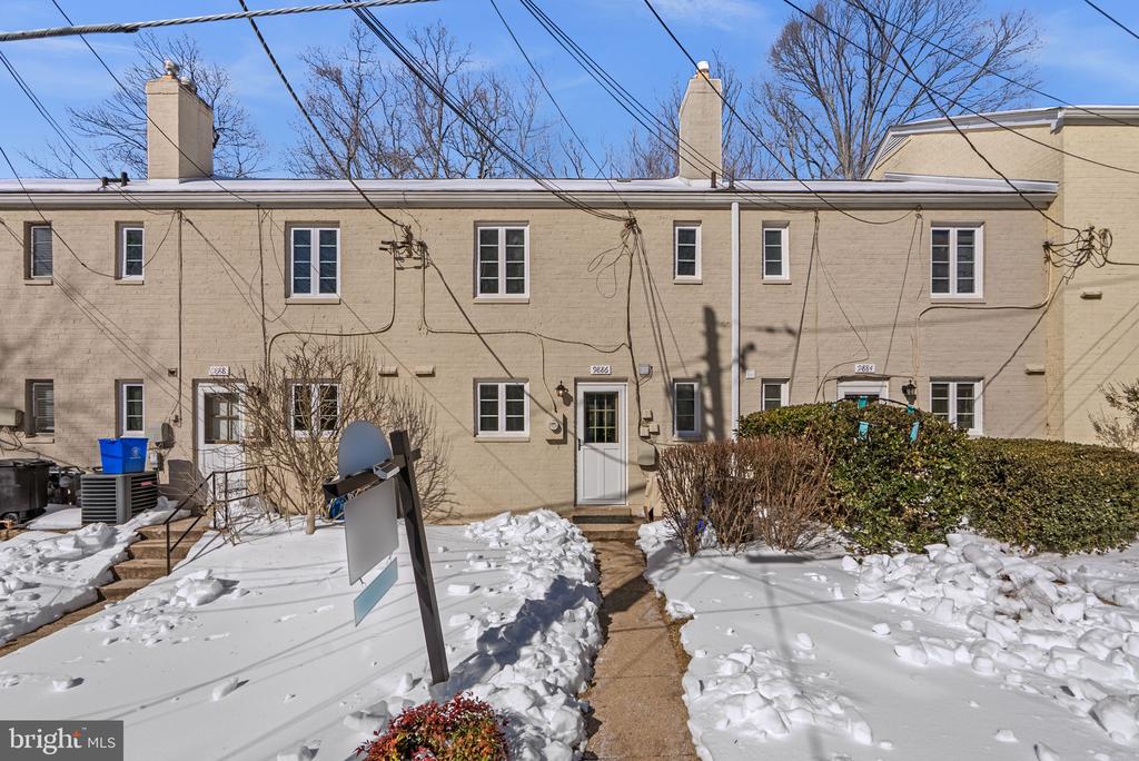 9886 HOLLOW GLEN PLACE Unit: 2538A