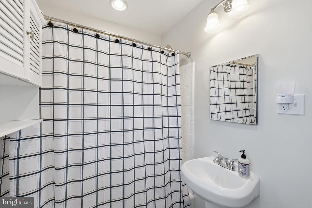 10304 RIDGEMOOR DRIVE