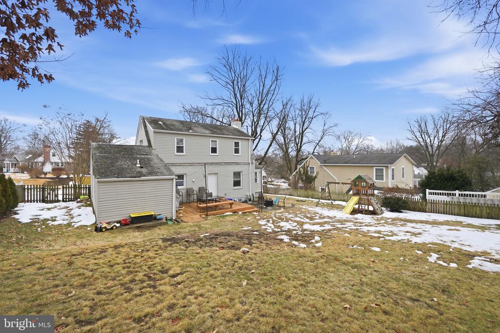 10304 RIDGEMOOR DRIVE