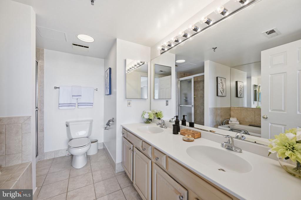 5450 WHITLEY PARK TERRACE Unit: HR-901