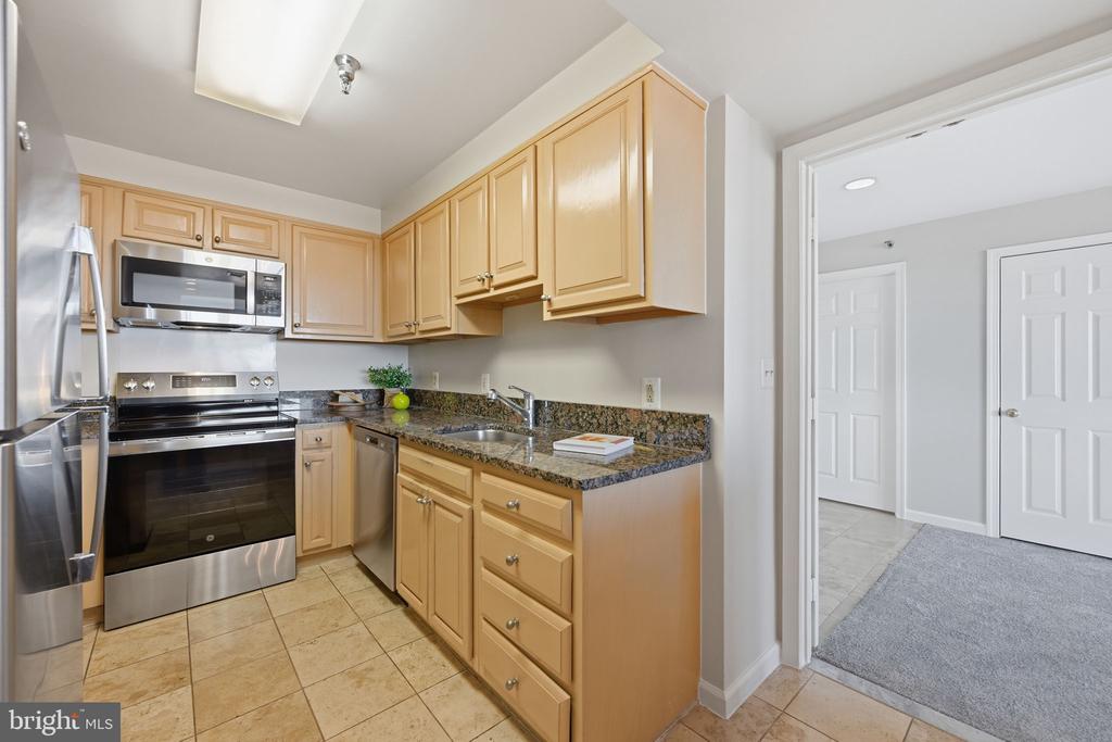 5450 WHITLEY PARK TERRACE Unit: HR-901