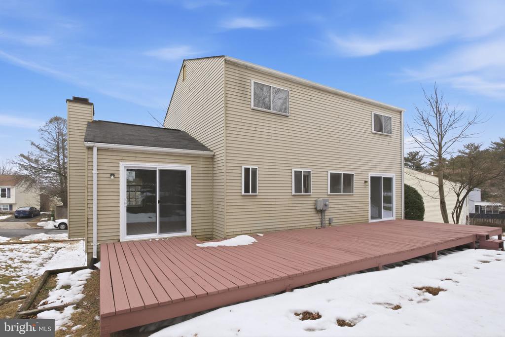 25945 LASALLE COURT
