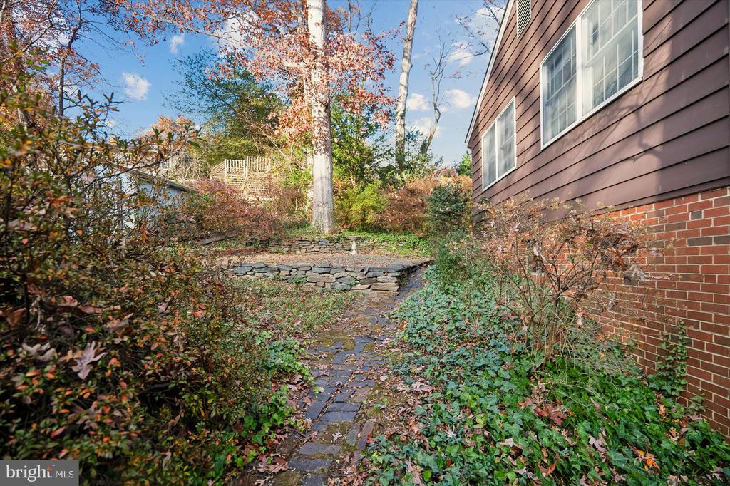 1912 KIMBERLY ROAD