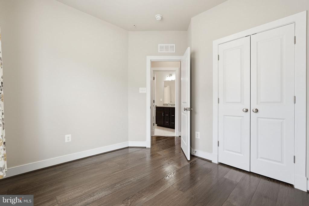 2511 AUDEN DRIVE