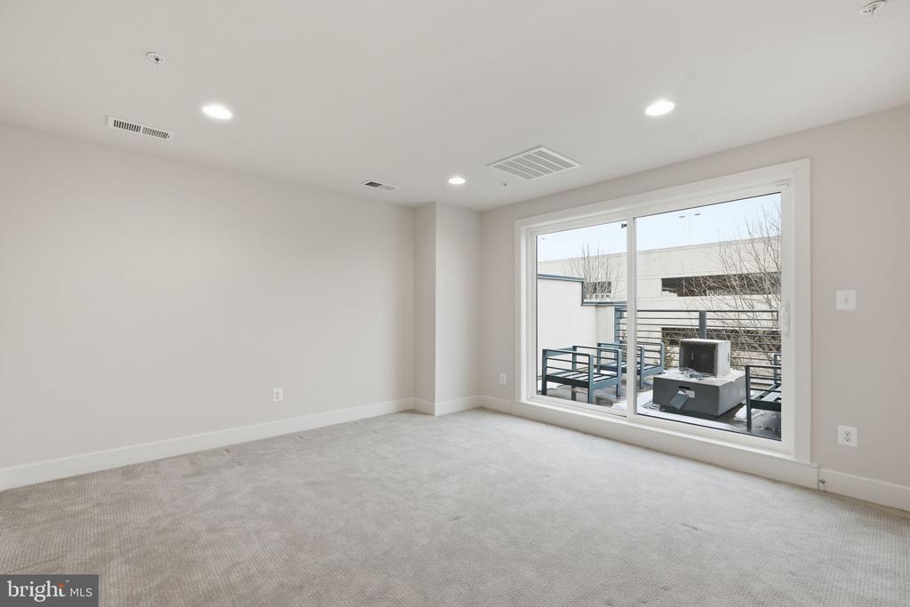 10410 BREUER STREET
