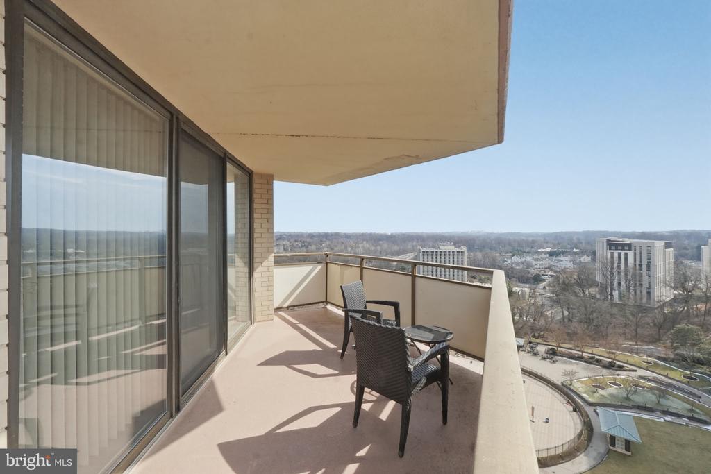 5225 POOKS HILL ROAD Unit: 1401N