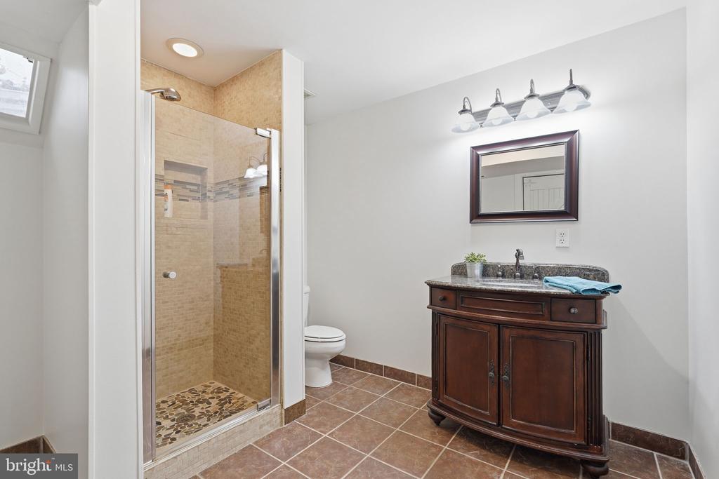 207 UPSHIRE CIRCLE