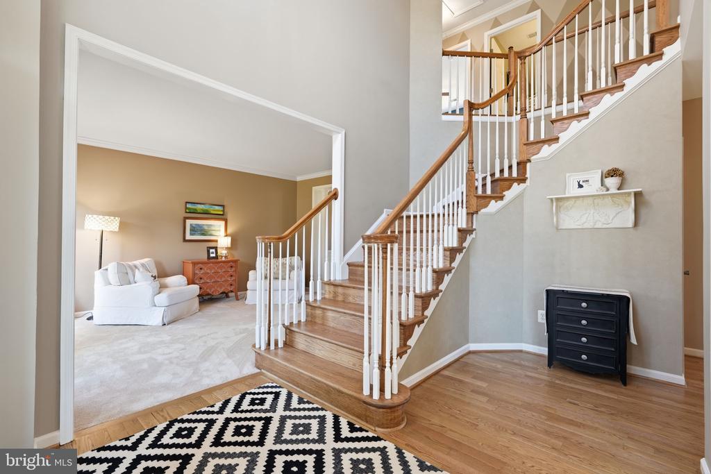 23619 WHITE PEACH COURT