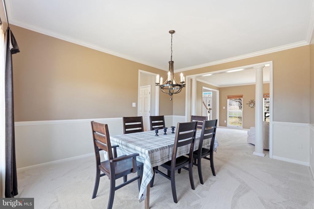 23619 WHITE PEACH COURT