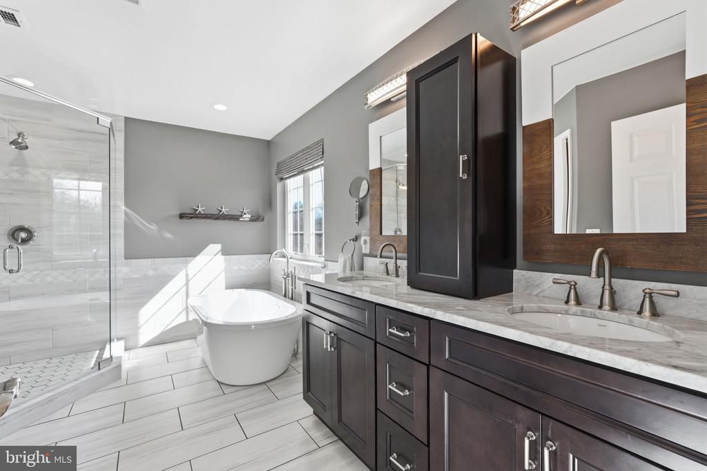 23619 WHITE PEACH COURT