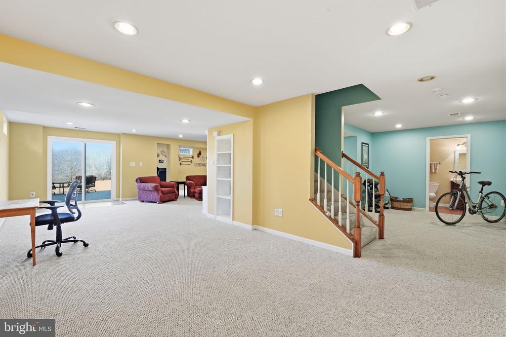 23619 WHITE PEACH COURT