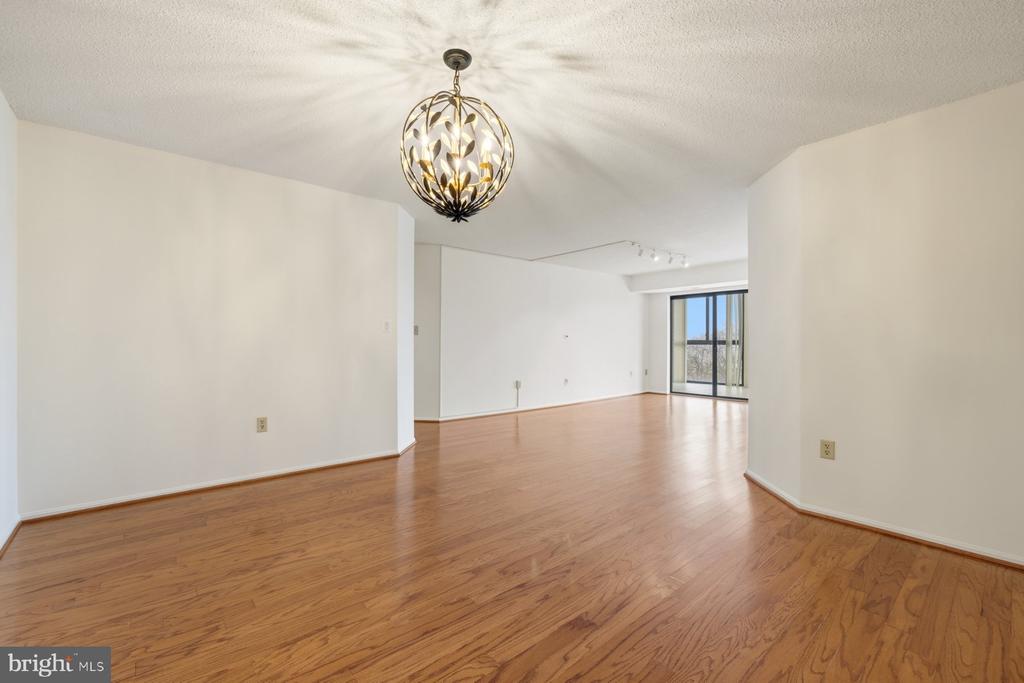 15107 INTERLACHEN DRIVE Unit: 2-801