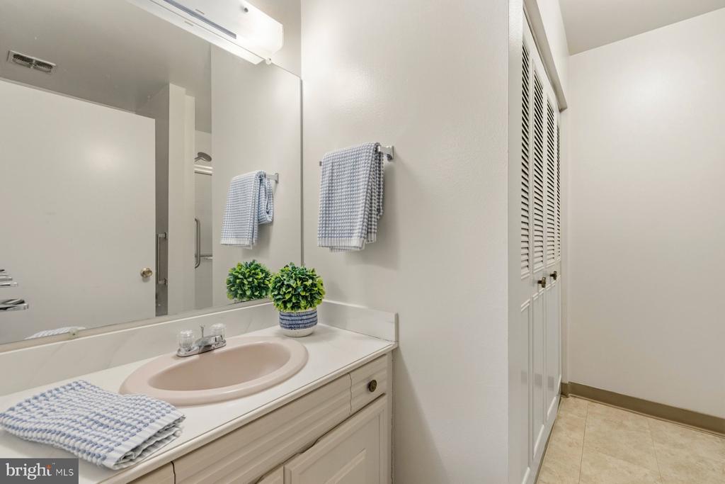 3423 S LEISURE WORLD BOULEVARD Unit: 89-2E