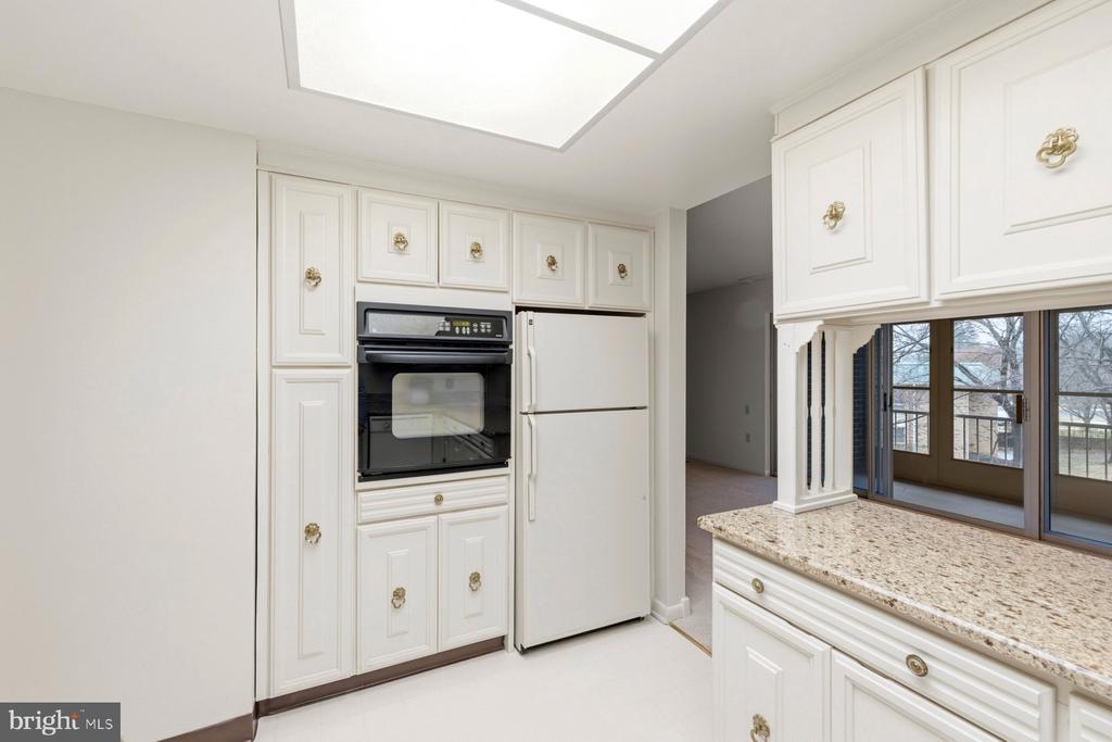 3423 S LEISURE WORLD BOULEVARD Unit: 89-2E