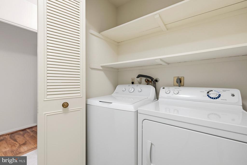 3423 S LEISURE WORLD BOULEVARD Unit: 89-2E