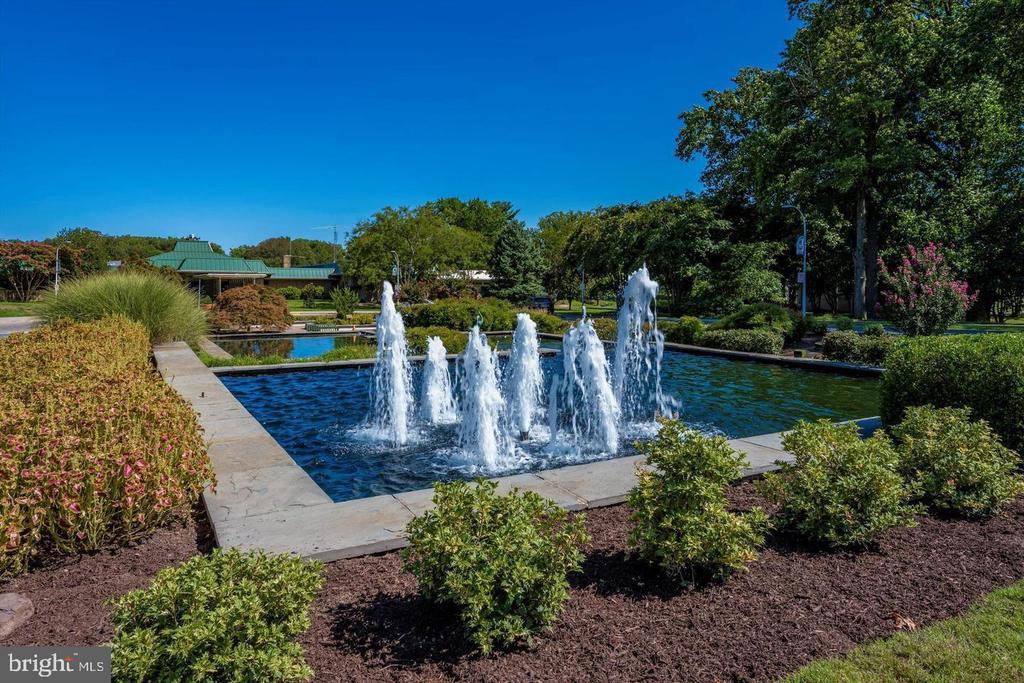 3423 S LEISURE WORLD BOULEVARD Unit: 89-2E