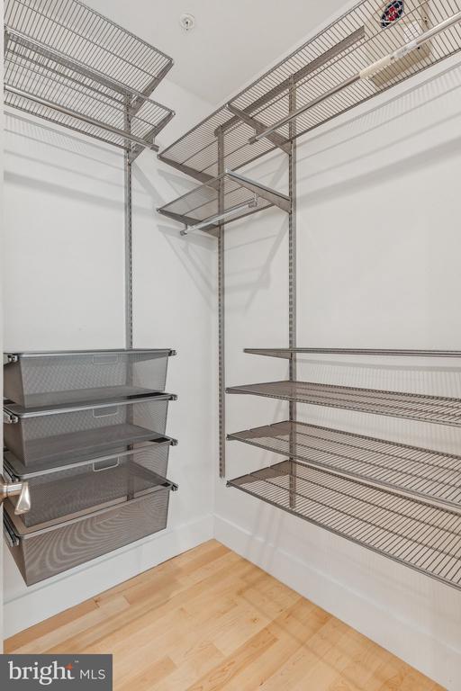 11800 OLD GEORGETOWN Unit: 1120