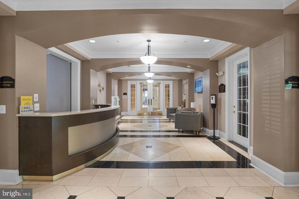 11800 OLD GEORGETOWN Unit: 1120