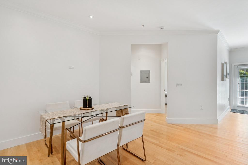 11800 OLD GEORGETOWN Unit: 1120