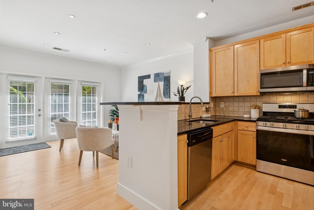 11800 OLD GEORGETOWN Unit: 1120