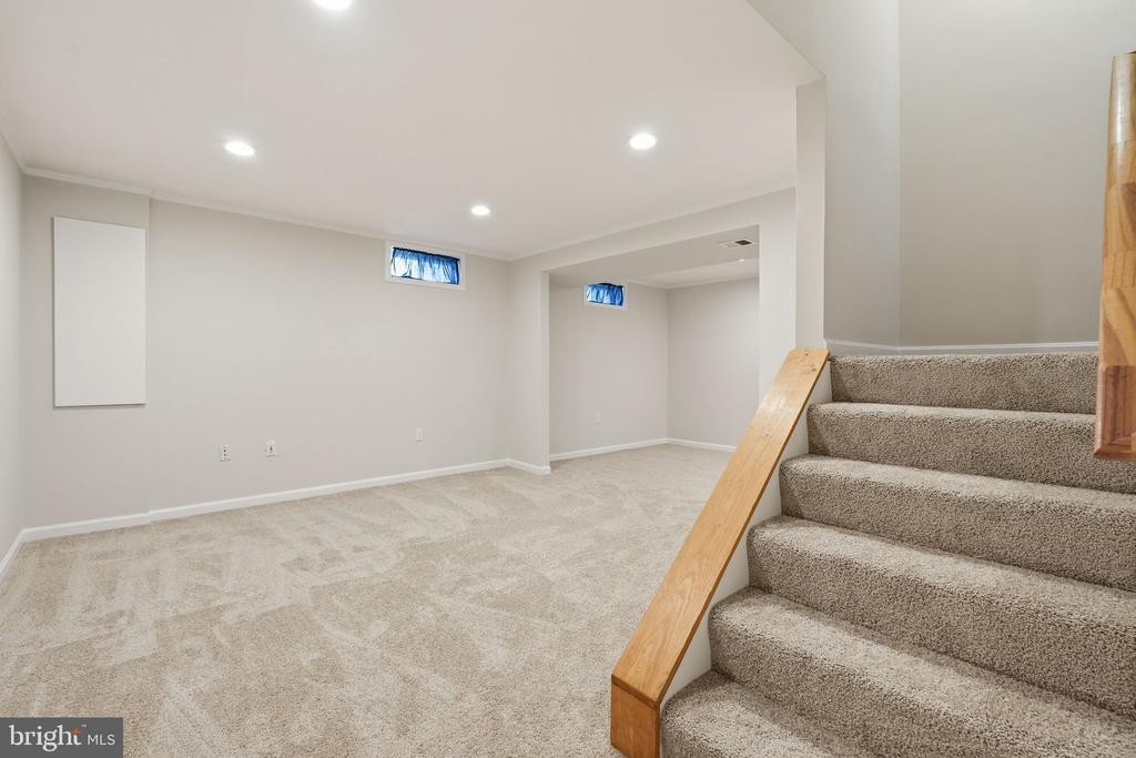 12511 ROYAL CROWN DRIVE