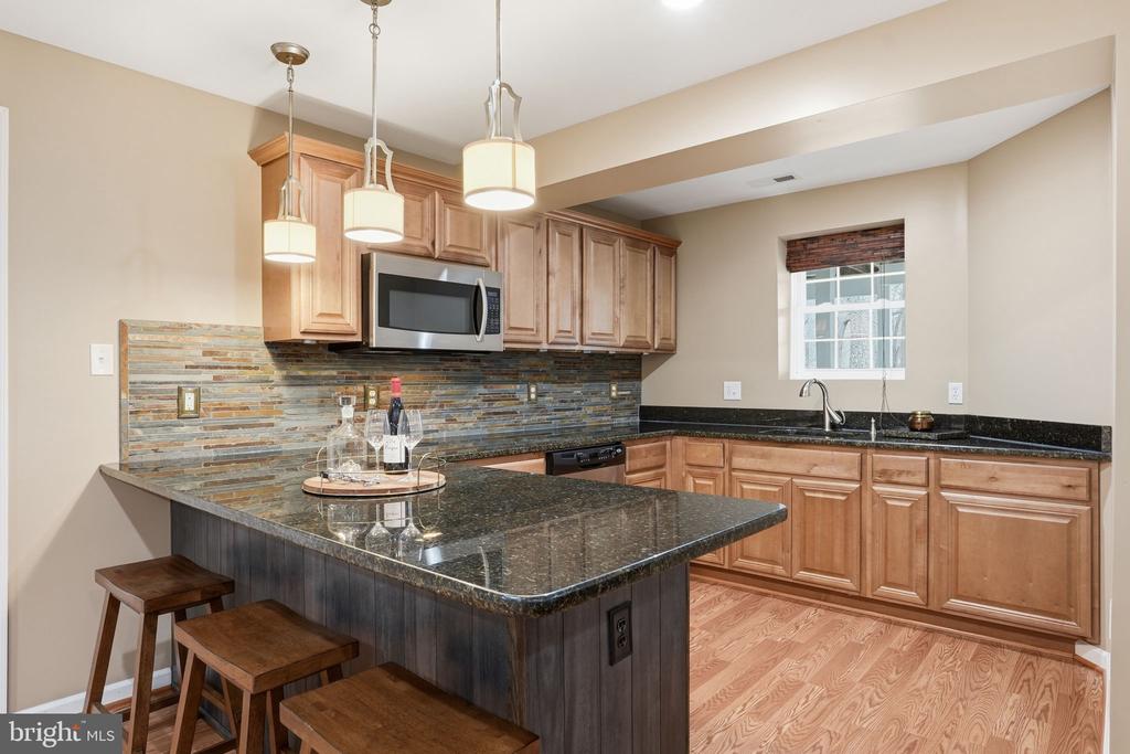 718 TURTLE POND LANE