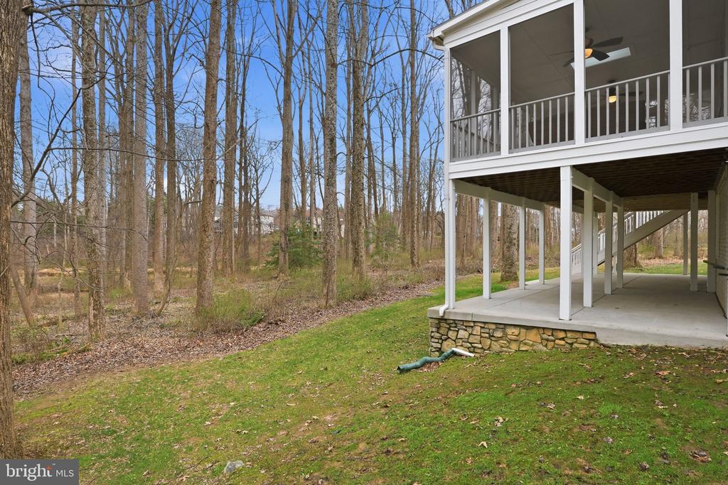 718 TURTLE POND LANE
