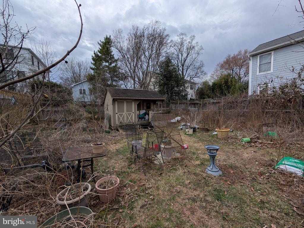 8932 BRADMOOR DRIVE