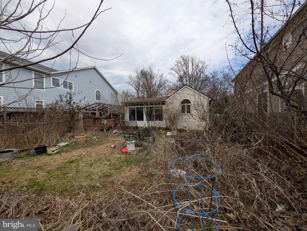 8932 BRADMOOR DRIVE