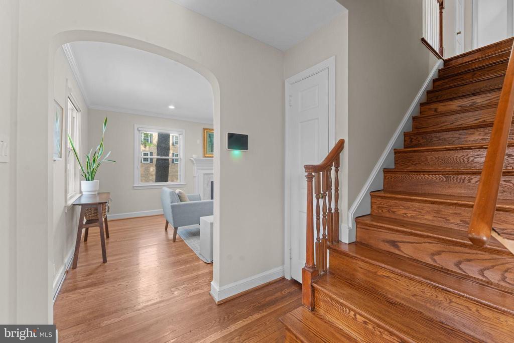 1604 HIGHLAND DRIVE