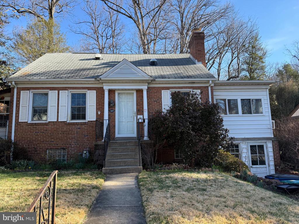 607 MISSISSIPPI AVENUE