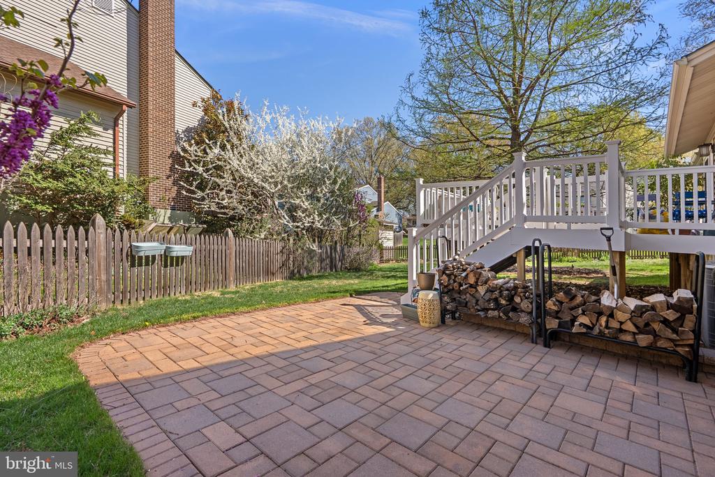 8505 CALYPSO LANE