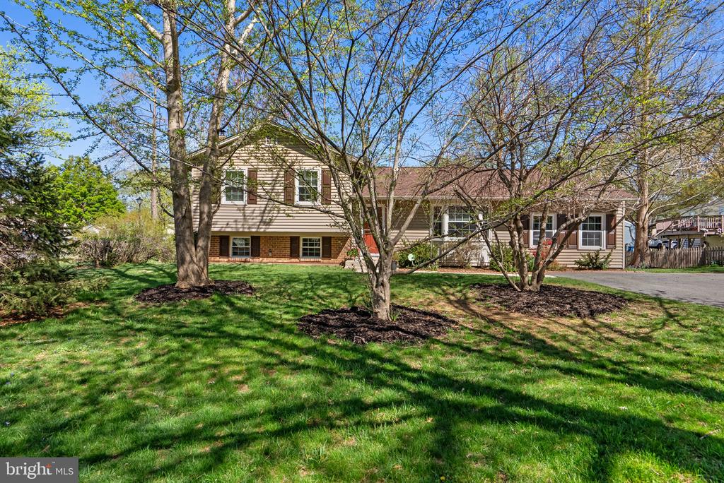 8505 CALYPSO LANE