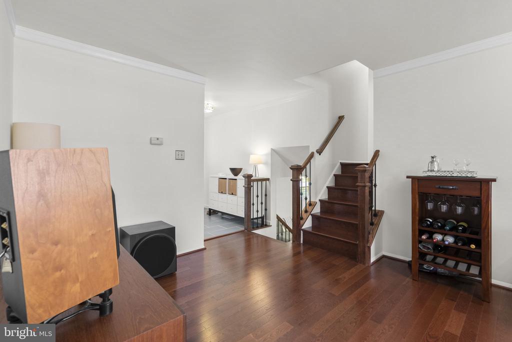 8505 CALYPSO LANE