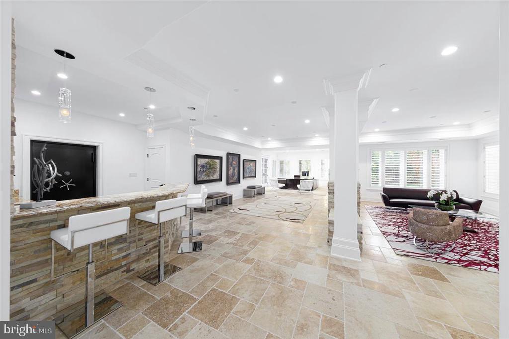 8710 FERNWOOD ROAD
