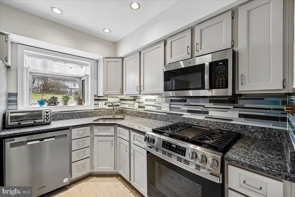 13413 ORIENTAL COURT