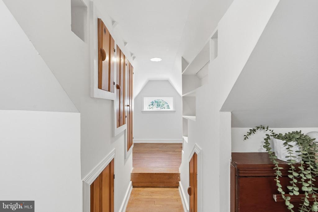 9504 RILEY ROAD