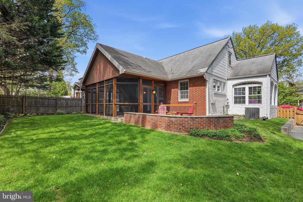 9504 RILEY ROAD