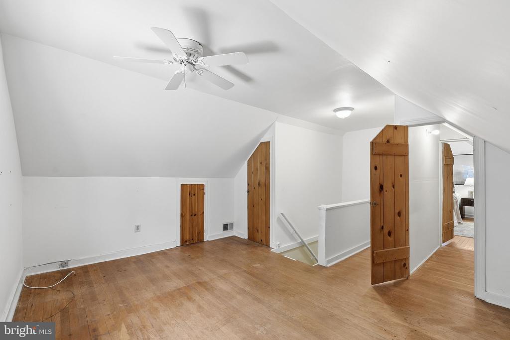 9504 RILEY ROAD