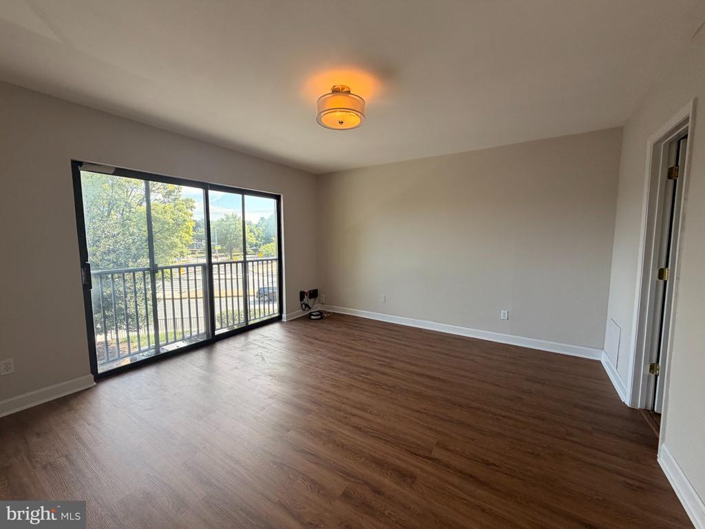 6 MONROE STREET Unit: 6-301
