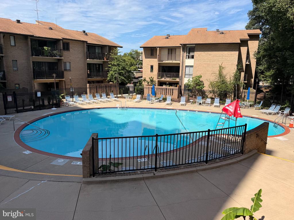 6 MONROE STREET Unit: 6-301
