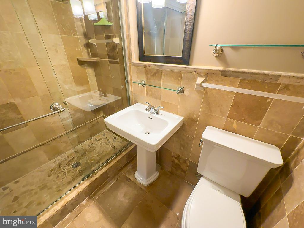 6 MONROE STREET Unit: 6-301