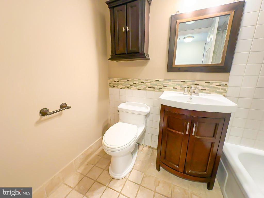 6 MONROE STREET Unit: 6-301