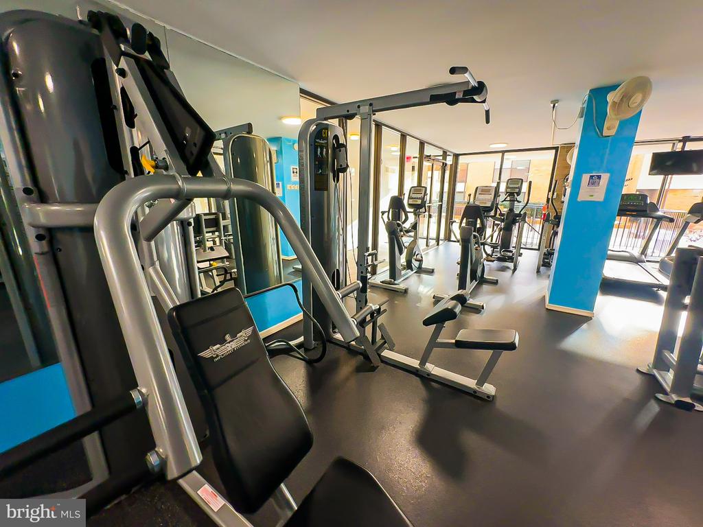 6 MONROE STREET Unit: 6-301
