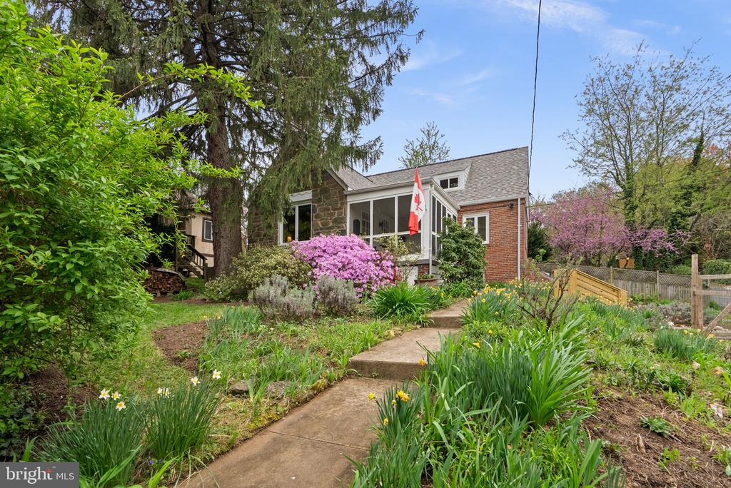 314 DALE DRIVE
