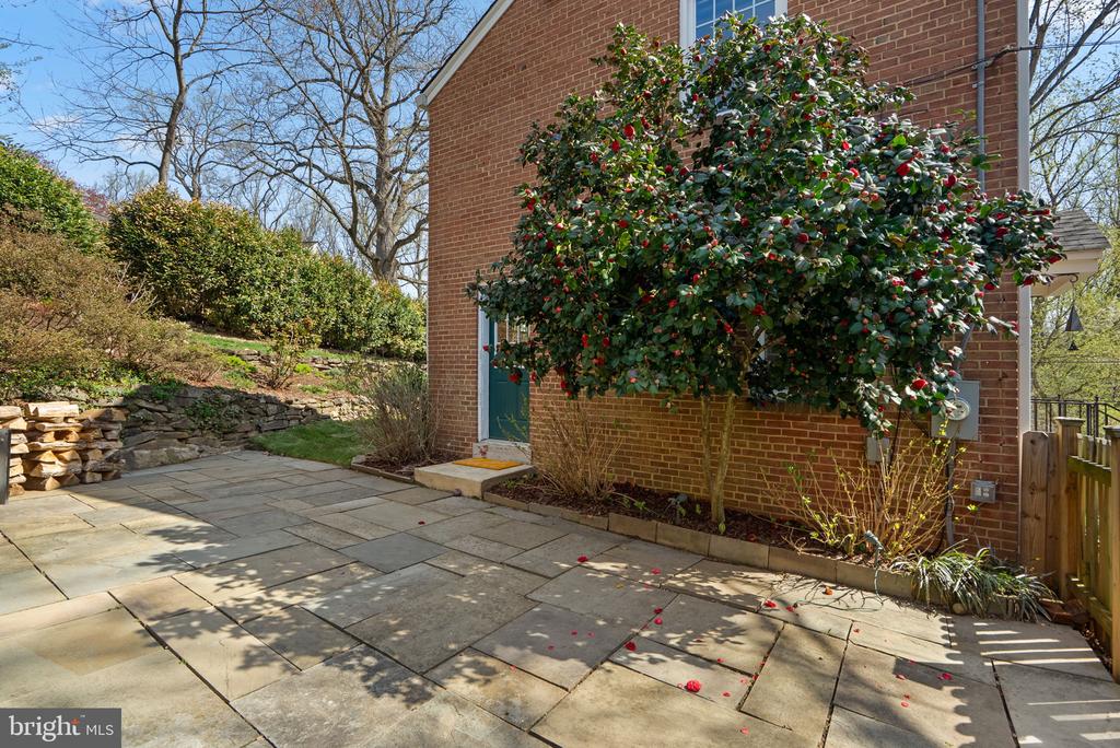 130 EASTMOOR DRIVE